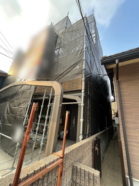 福井市　外壁塗装工事現場　足場組立（２棟）